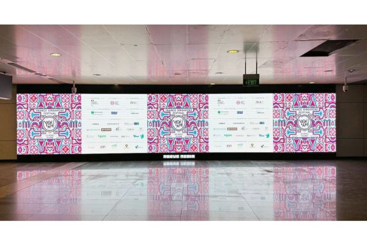 1 Panel Horizontal Digital Screen Billboard at Bugis MRT Station, Central Region