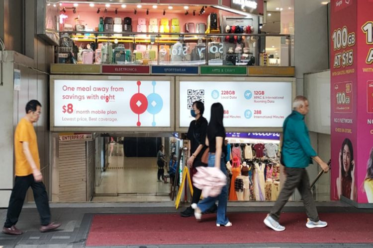 2 Panel Horizontal Indoor Backlit Billboard at Lucky Plaza, Orchard Rd, Newton, Central Region (at Lucky Plaza Entrance)