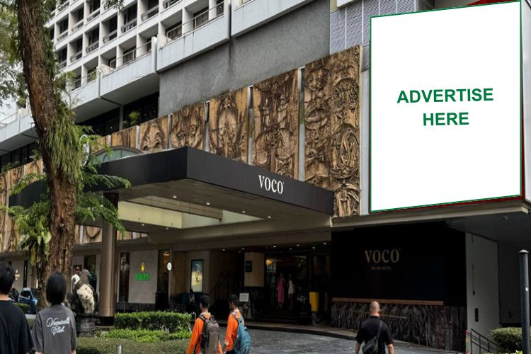 Orchard Rd, Orchard, Central Region (attached to Voco Hotel)