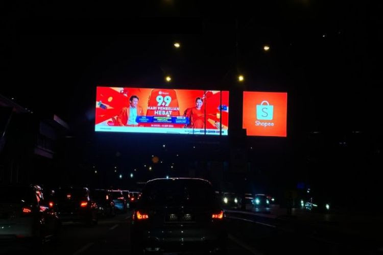 Federal Highway KM18.8, Shah Alam, Selangor (beside LRT Station Subang Jaya & UOA Subang)