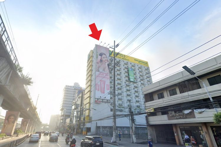 1 Panel Vertical Wall-Mounted Billboard at 1107 Epifanio de los Santos Ave, Project 7, Quezon City, Metro Manila (Across SM North-EDSA)