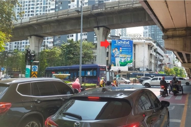 Phaya Thai Rd, Bangkok, Bangkok Ratchathewi intersection