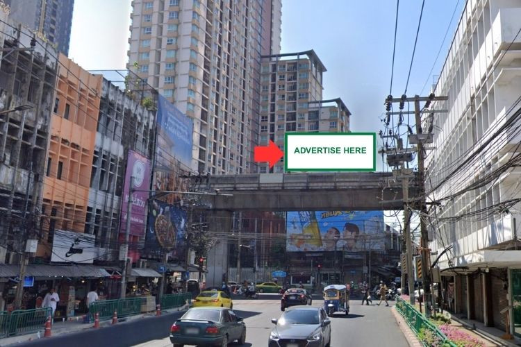 1 Panel Classic Billboard Billboard at On Nut intersection, Bangkok, Watthana, Bangkok (Sukhumvit intersection) (top)