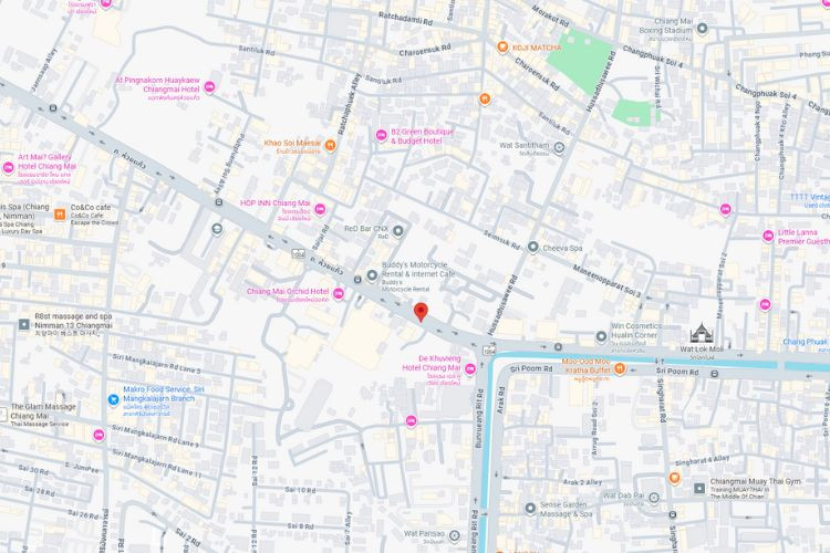 Huay Kaew Road, Chiang Mai (before the Nimman-Rinkham intersection)