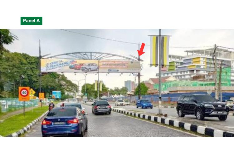 2 Sided Gantry Billboard at Jalan Raja Musa Aziz, Ipoh, Perak (near D R Seenivasagam Recreational Park)