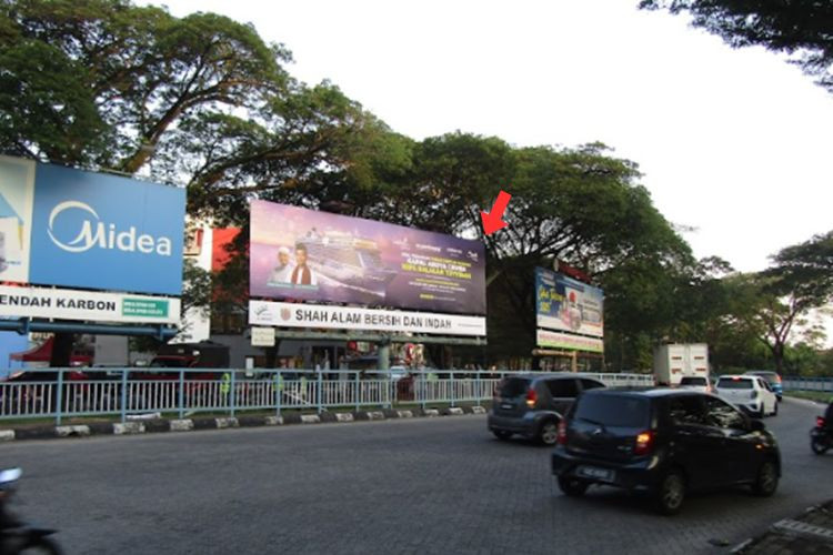 1 Panel Free Standing Billboard at Bulatan Budiman, Seksyen 25, Shah Alam, Selangor