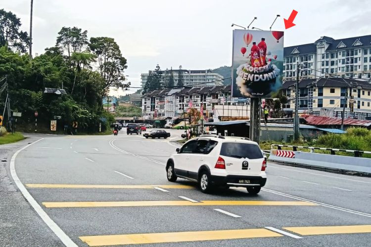 Vertical Minipole Billboard at Tanah Rata, Cameron Highlands, Pahang