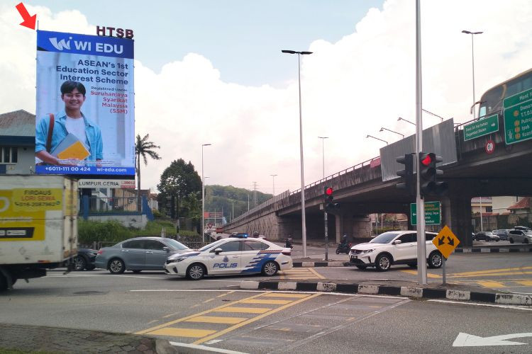 1 Panel Vertical Digital Screen Billboard at Sri Hartamas, Mont Kiara, Kuala Lumpur