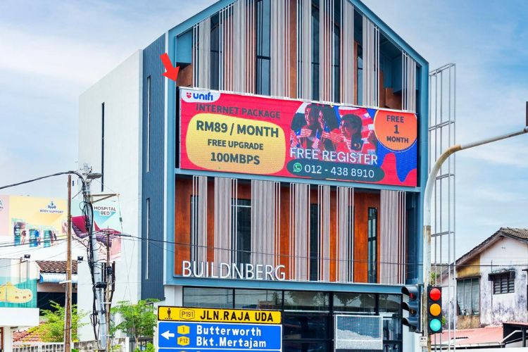 Horizontal Digital Screen Billboard at Jalan Raja Uda, Butterworth, Penang
