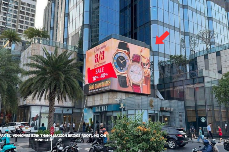 Horizontal Digital Screen Billboard at Landmark 81, Binh Thanh District, Ho Chi Minh City (Vinhomes Ba Son)