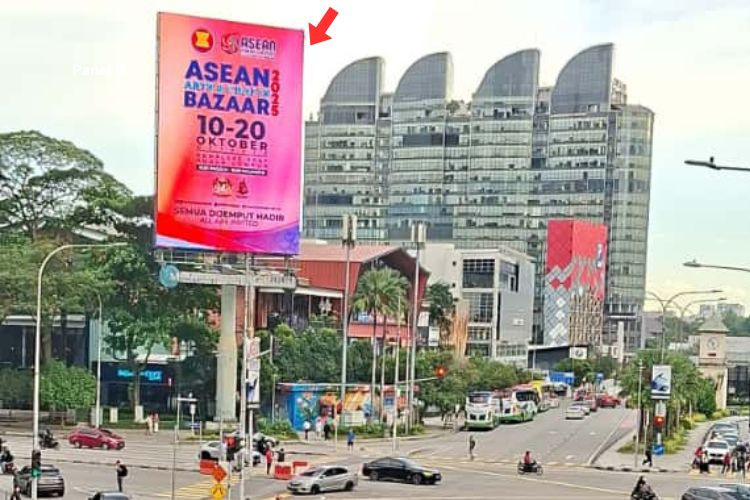 1 Sided Vertical Digital Screen Billboard at Jalan Tun Razak / Jalan Ampang, Kuala Lumpur (near The Intermark & The Linc)