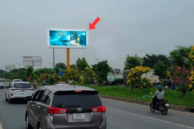 1 Sided Horizontal LED Unipole Billboard at Can Tho Bridge, Can Tho City