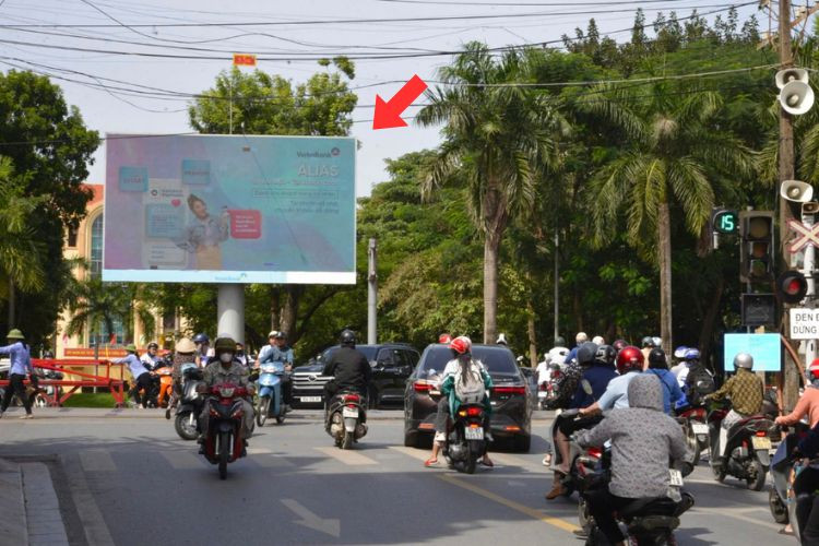 Horizontal LED Unipole Billboard at Phu Ly Flower Garden, Phu Ly Ward, Ninh Binh