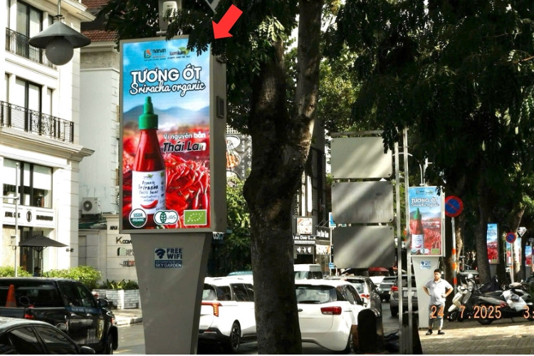 6 Sided Vertical LED Column Cladding Billboard at Pham Van Nghi Street, Tan Hung Ward, Ho Chi Minh City (Sky Garden Apartment Food Street)