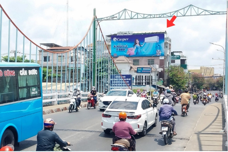 Day view- Horizontal Wallscape Billboard at 3 Dinh Bo Linh, My Tho Ward, Dong Thap (Quay Bridge)