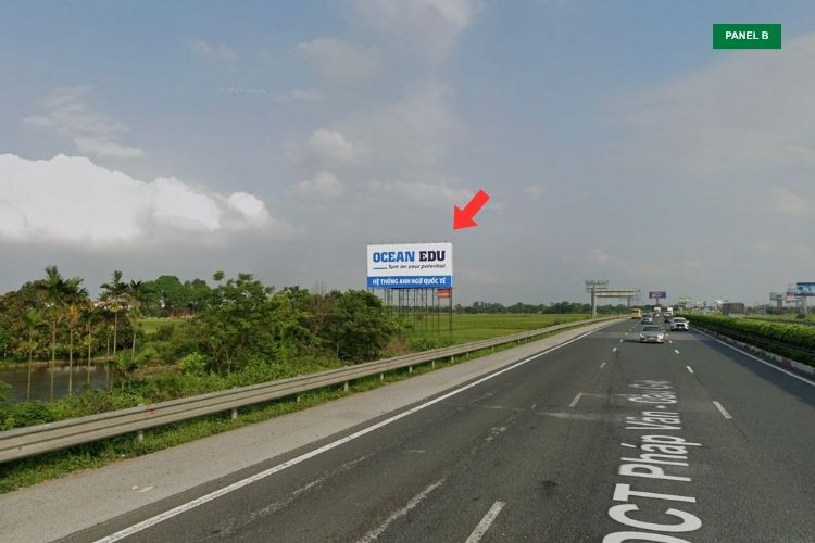 Iron frame billboard Billboard at Kilometer Marker H8/200+40, Thuong Tin, Ha Noi City