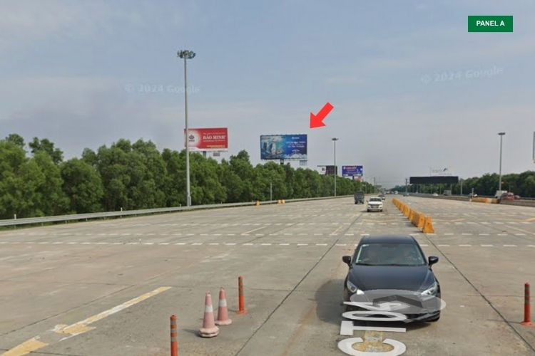Horizontal Unipole Billboard at Hanoi - Hai Phong Expressway Toll Gate (Km10+800), Hung Yen