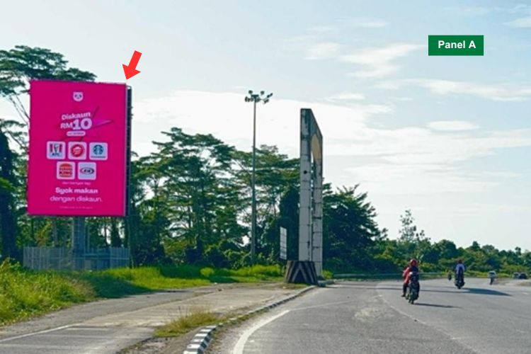 Vertical Digital Screen Billboard at Jalan Kampong Pulo Ulu, Tun Salahuddin, Kuching, Sarawak