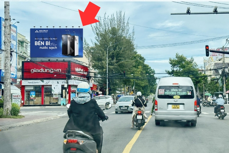 1 Panel Horizontal Wallscape Billboard at 285 Tran Hung Dao, Phan Thiet Ward, Lam Dong (Tran Hung Dao – Thu Khoa Huan Intersection)