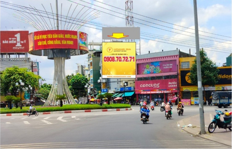 1 Panel Vertical Wallscape Billboard at NO.4 Quang Trung Street, Nghia Lo Ward, Quang Ngai