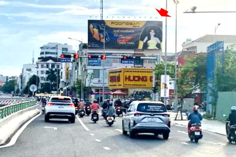 1 Panel Horizontal Wallscape Billboard at 6 Duy Tan, Hoa Cuong Ward, Da Nang City