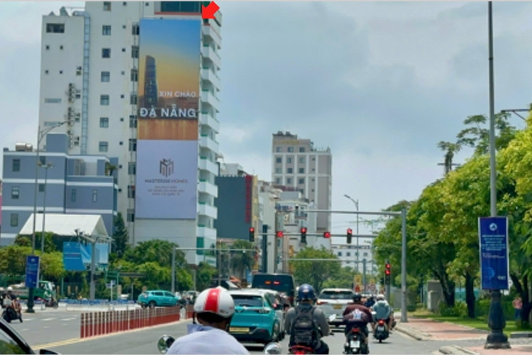 Day view- Vertical Wallscape Billboard at 424 Vo Nguyen Giap, Ngu Hanh Son Ward, Da Nang City