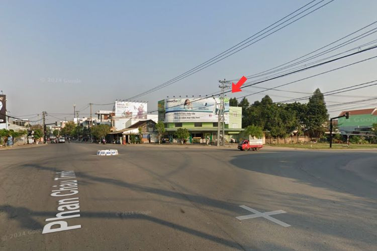 Wall-mounted Pano Billboard at Phan Chau Trinh – Thanh Hoa Intersection, Da Nang City