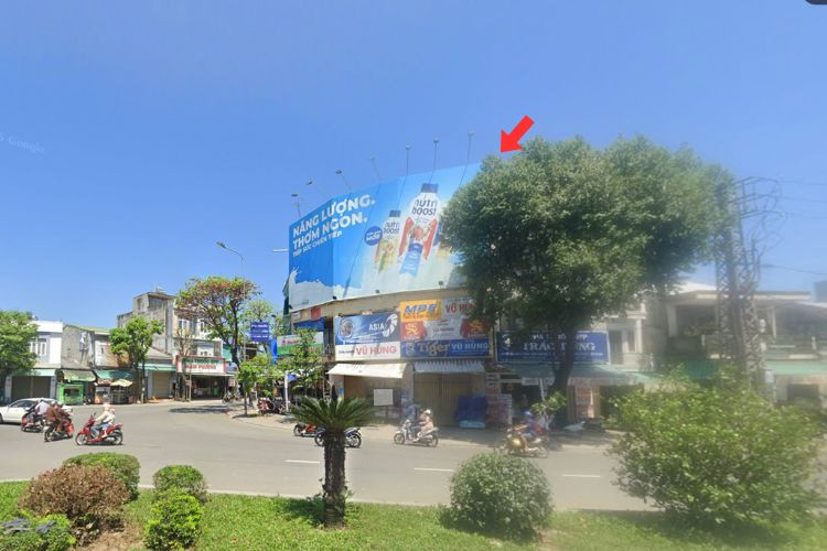Wall-mounted Pano Billboard at Le Loi – Nguyen Trai – Nguyen Cong Phuong Roundabout, Nghia Lo, Quang Ngai