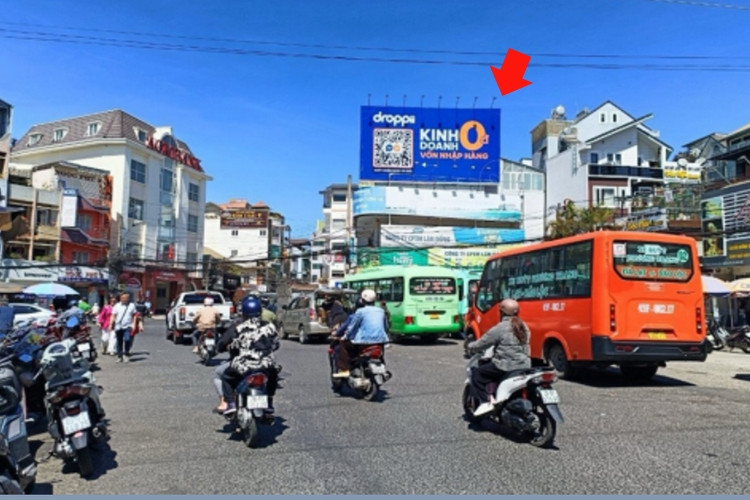 1 Panel Horizontal Wallscape Billboard at Phan Boi Chau- Nguyen Van Troi T-Junction, Xuan Huong Ward, Lam Dong