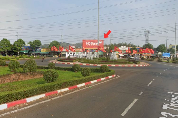 1 Sided Horizontal Wall-mounted Pano Billboard at 1 Hung Vuong, Dong Gia Nghia, Lam Dong