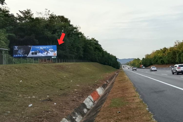 1 Panel Free Standing Billboard at NSE KM379.5, Slim River, Perak (NB)