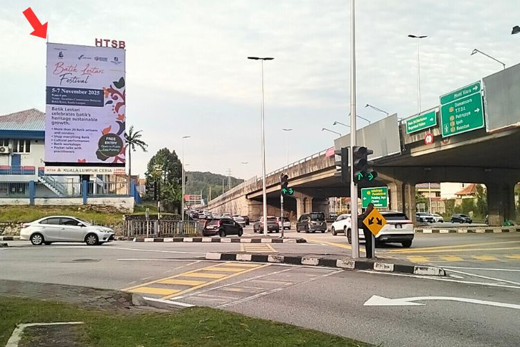 1 Panel Vertical Digital Screen Billboard at Sri Hartamas, Mont Kiara, Kuala Lumpur