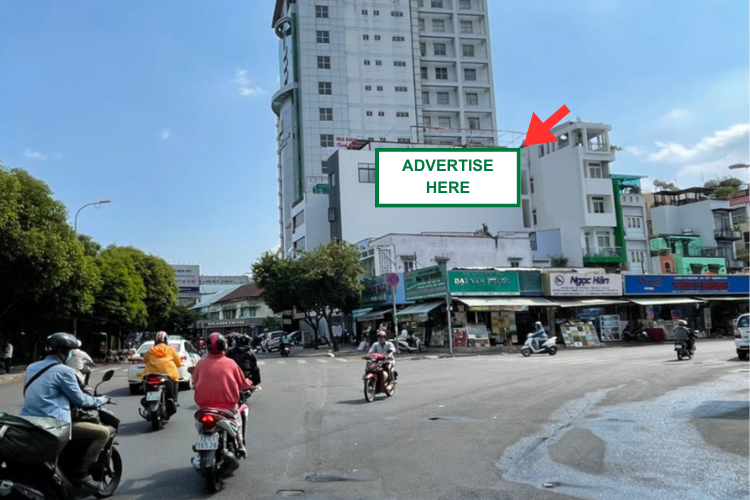 1 Panel Horizontal Wallscape Billboard at 200 Nguyen Trai, Ben Thanh Ward, Ho Chi Minh City