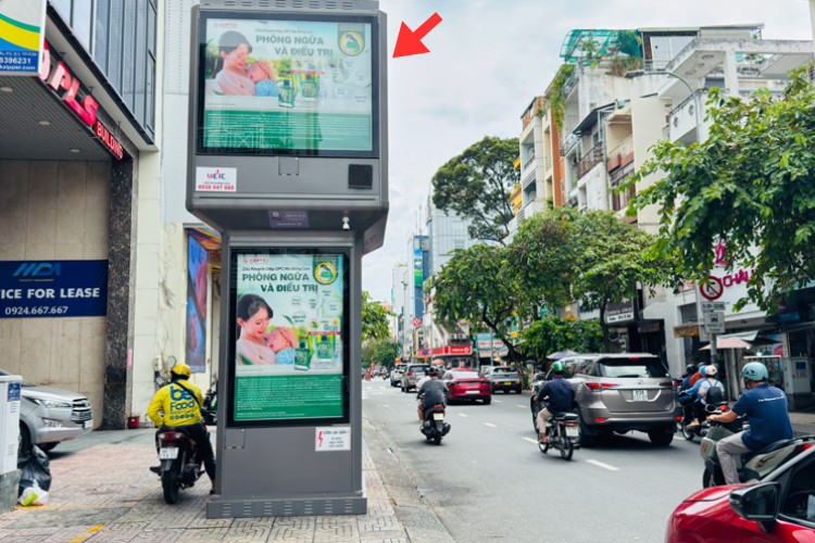 8 Sided Vertical E-tower Panel Billboard at 455 Nguyen Dinh Chieu, Ban Co Ward, Ho Chi Minh City