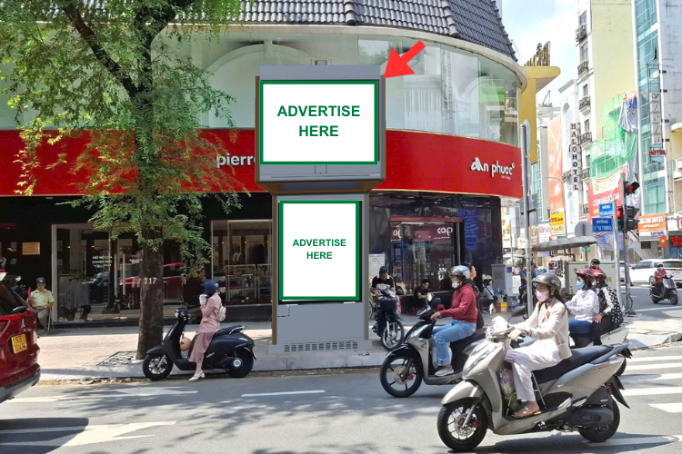 8 Sided Vertical E-tower Panel Billboard at 119 Ly Tu Trong, Ben Thanh Ward, Ho Chi Minh City (An Phuoc – Pierre Cardin)