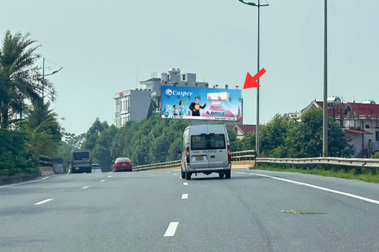 1 Panel Horizontal Wallscape Billboard at Vo Nguyen Giap, Soc Son Ward, Ha Noi City (the route to Noi Bai Airport)