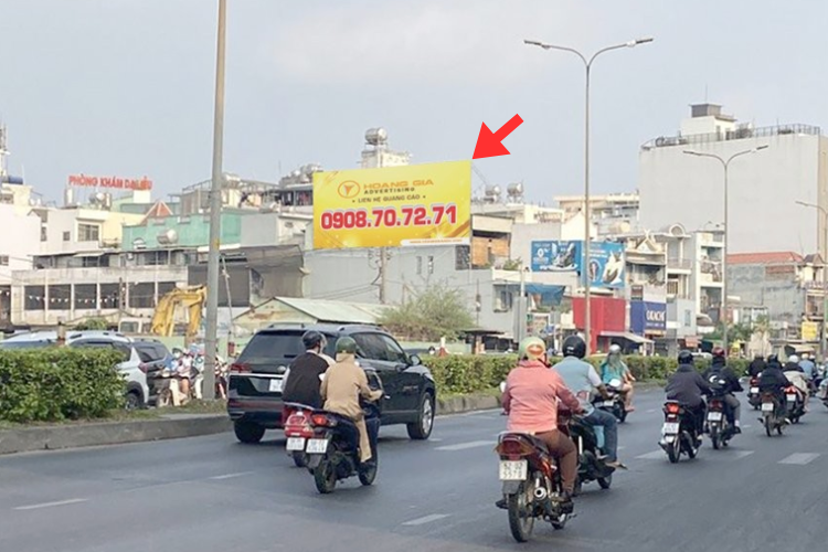 Day view - Horizontal Wall-mounted Pano Billboard at 660 Cong Hoa, Tan Binh Ward, Ho Chi Minh City