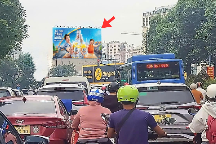 2 Sided Horizontal Wallscape Billboard at 976 Truong Chinh, Tan Binh Ward, Ho Chi Minh City