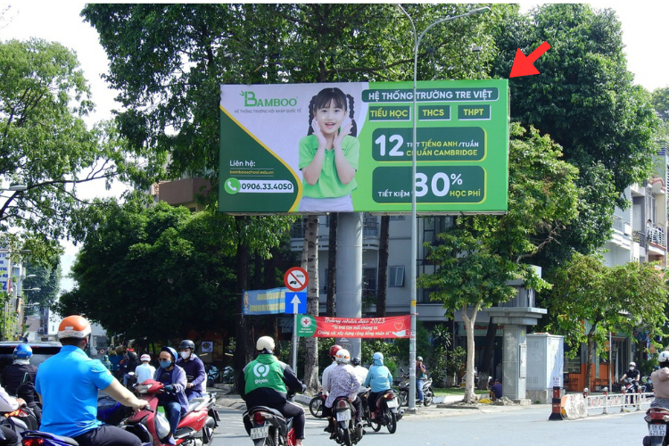 1 Panel Horizontal Unipole Billboard at 13 Nguyen Thai Son, Hanh Thong Ward, Ho Chi Minh City