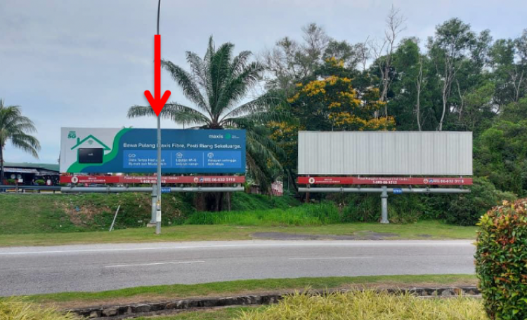 Free Standing Billboard at Persiaran Utama, Nilai, Negeri Sembilan (roundabout Persimpangan Jalan BBN 1/1)
